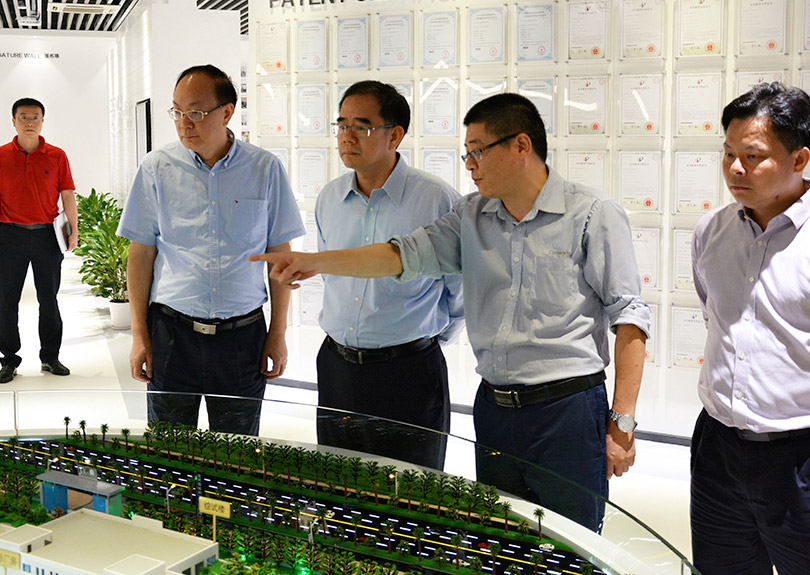 领导来访： 2018.10东莞市委书记梁维东伟德国际1946bv官网调研